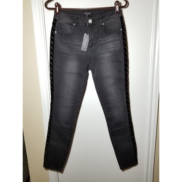 Romeo & Juliet Couture Jeans Skinny Pants NWT Size Medium Color Black - Picture 1 of 9